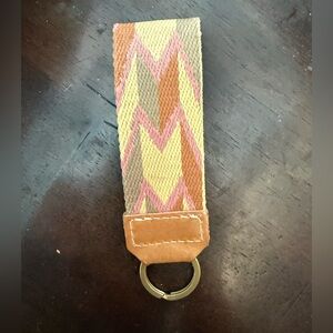 Chevron Pattern Key Holder with Ring
